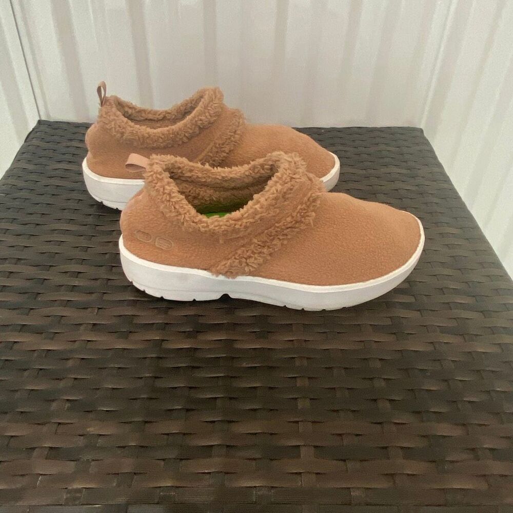Oofos Oocoozie Mules chestnut women’s size 7